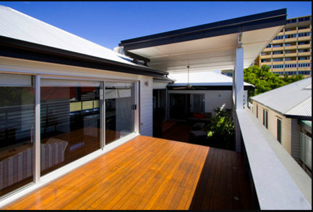 Example of a trendy patio design in Brisbane