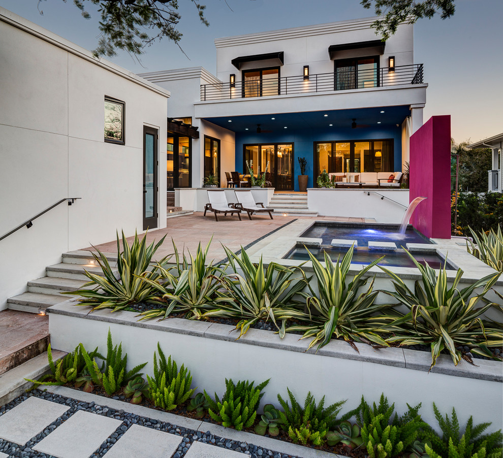 Photo of a medium sized contemporary patio in Tampa.