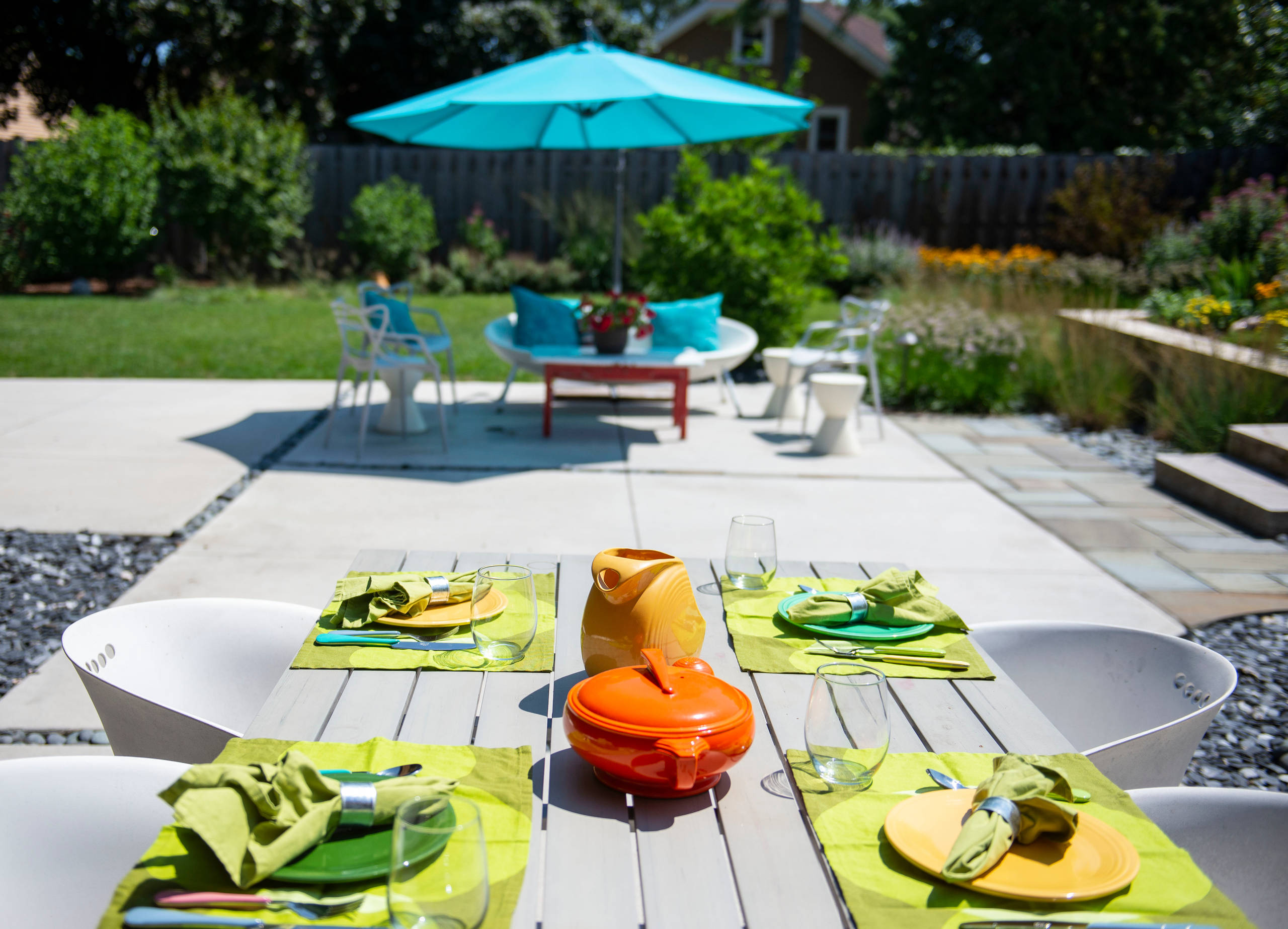 Mid-Century Concrete Patio - Racine - Midcentury - Patio - Milwaukee - by Ginkgo  Leaf Studio | Houzz