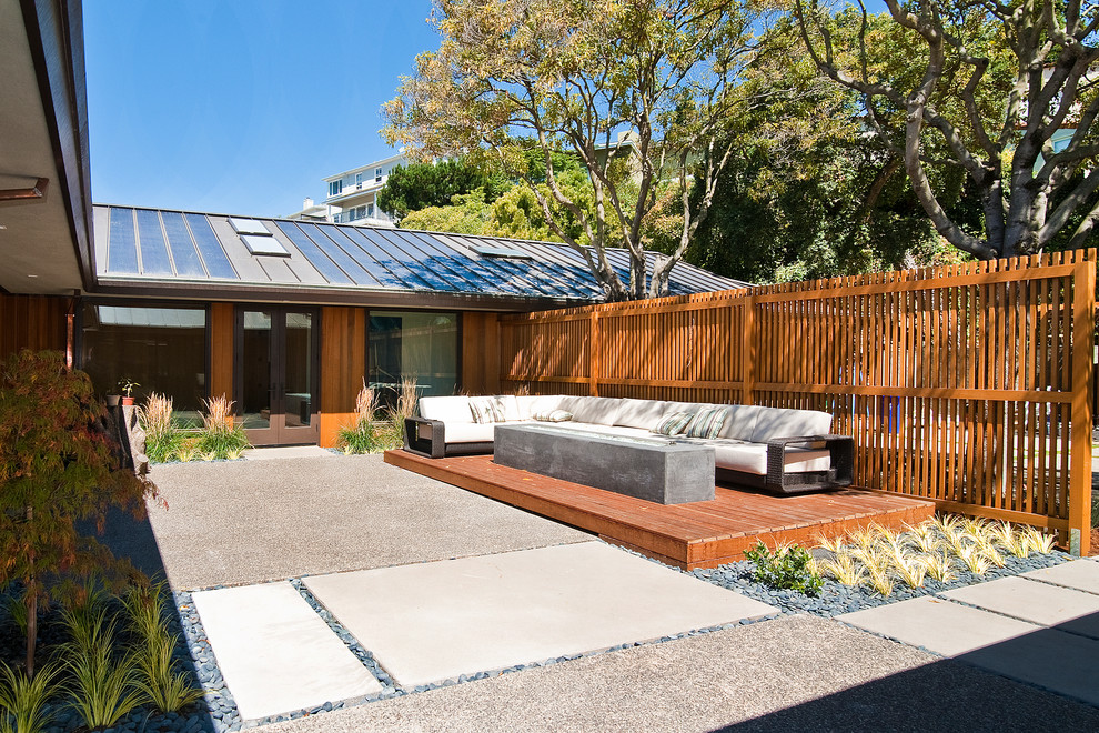 Mid-century Minimalism - Home Remodel - Midcentury - Patio - San ...