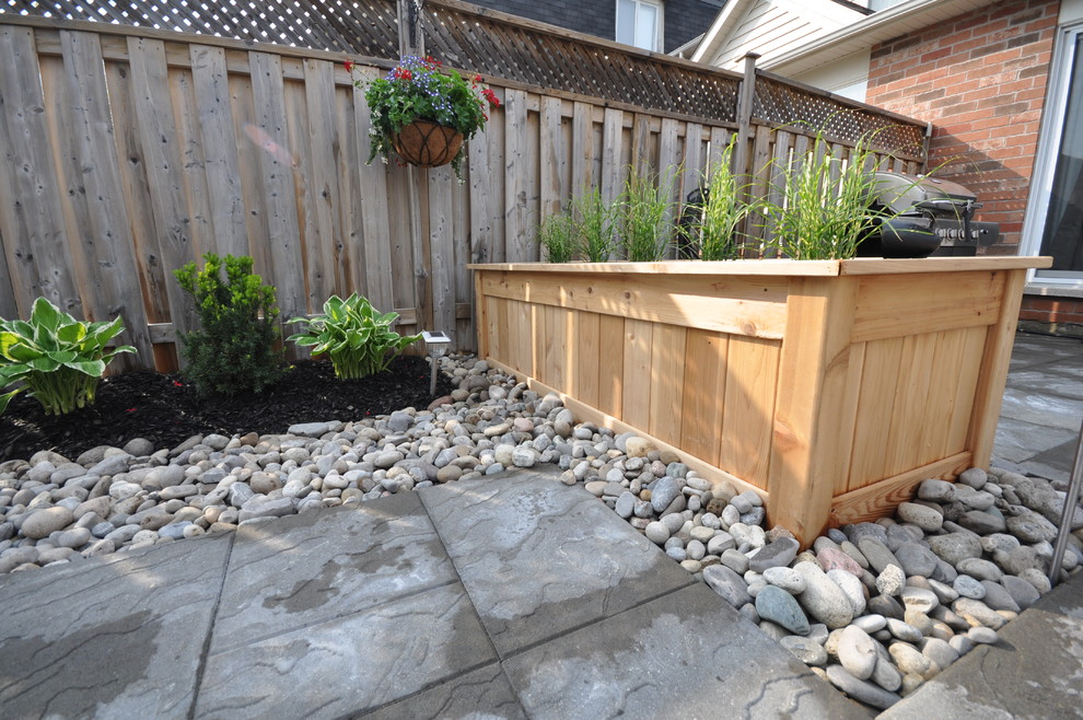 Milton Backyard Traditional Patio Toronto by KCL Renovations