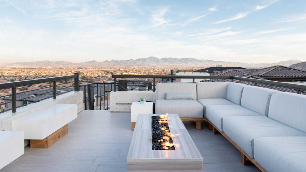 Modern Elegance in Las Vegas Contemporary Patio Las Vegas by