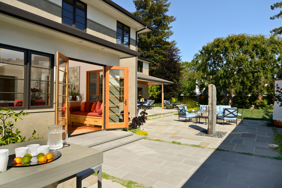 This is an example of a contemporary back patio in San Francisco.