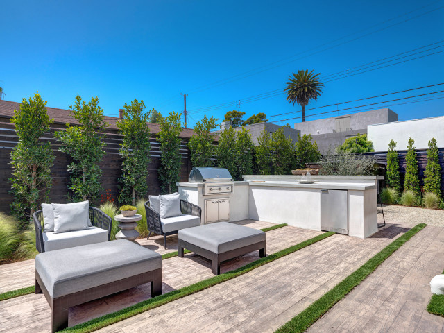 Modern Venice Sanctuary - Modern - Patio - Los Angeles - by Thomas ...