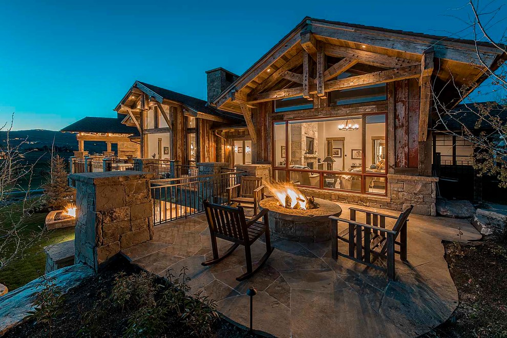 Inspiration for a rustic patio in Salt Lake City.