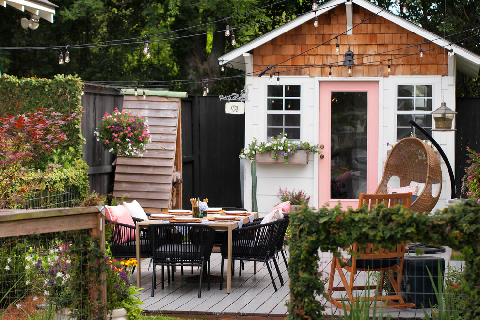 Example of an eclectic patio design in Birmingham