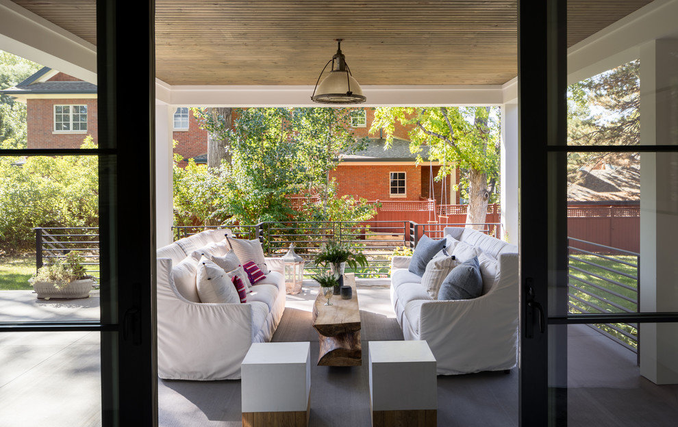 Свежая идея для дизайна: двор в стиле кантри - отличное фото интерьера
