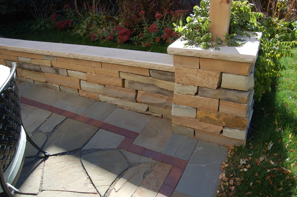 Natural stone patio & walls Traditional Patio Minneapolis by