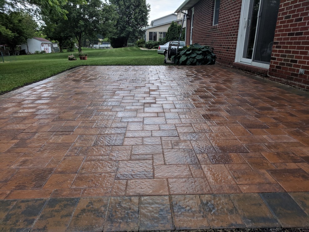 New paver patio Modern Patio Philadelphia by Dreamwork Home