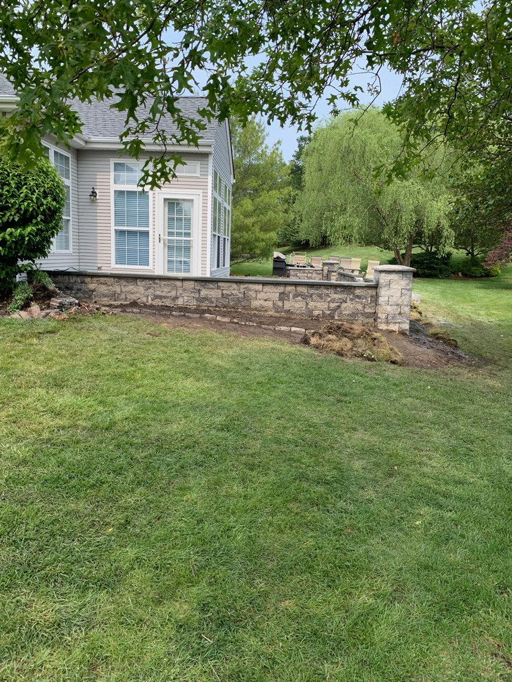 New Paver Patio / Retaining Wall / Pavers Traditional Patio New