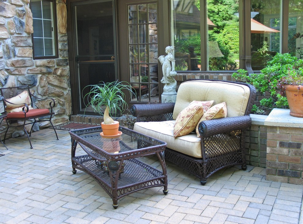 Photo of a classic patio in Other.