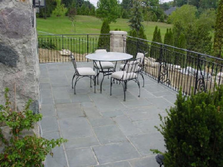 Example of a classic patio design in Oklahoma City