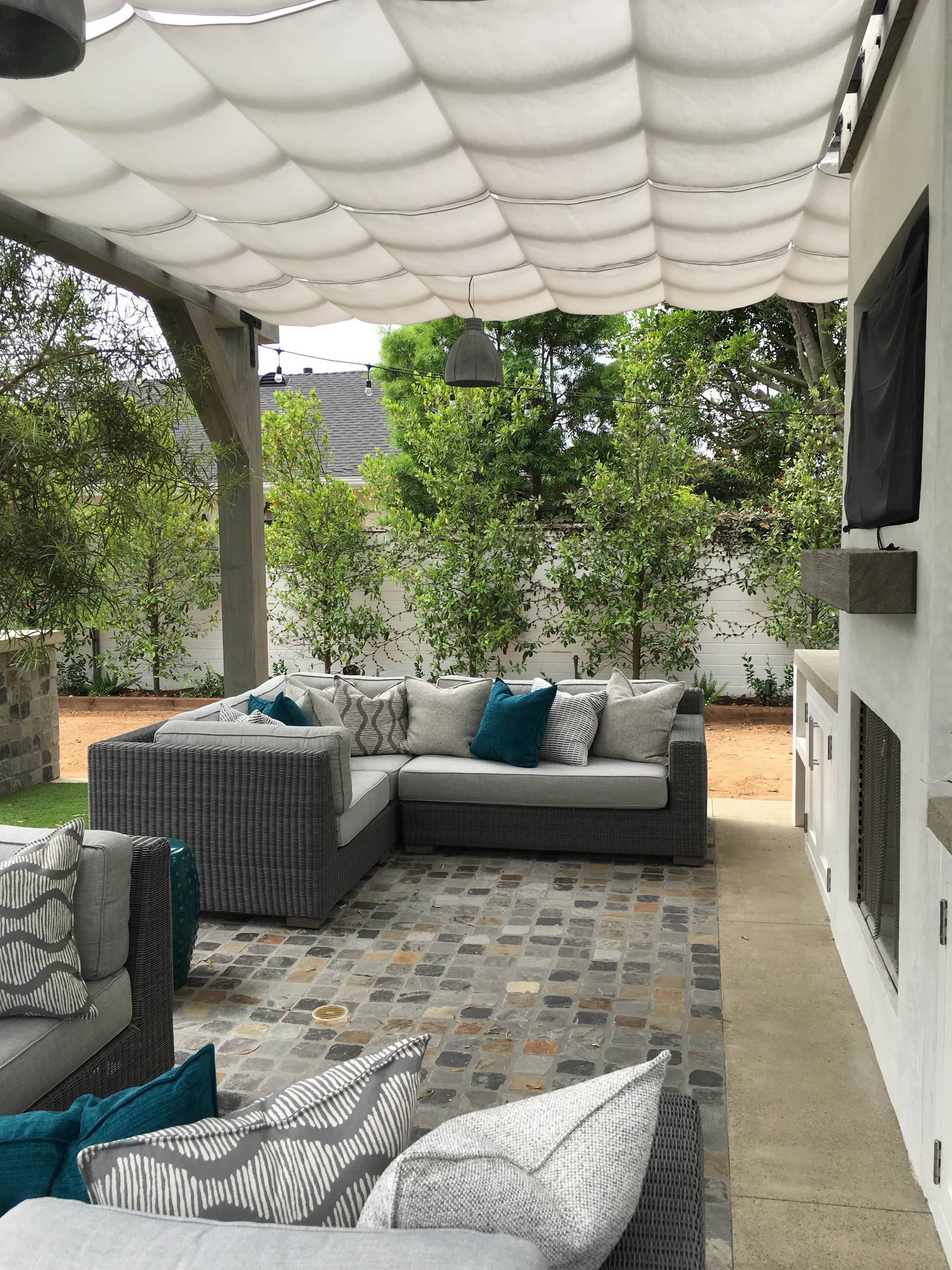 75 Beautiful Patio Awning Pictures & Ideas | Houzz