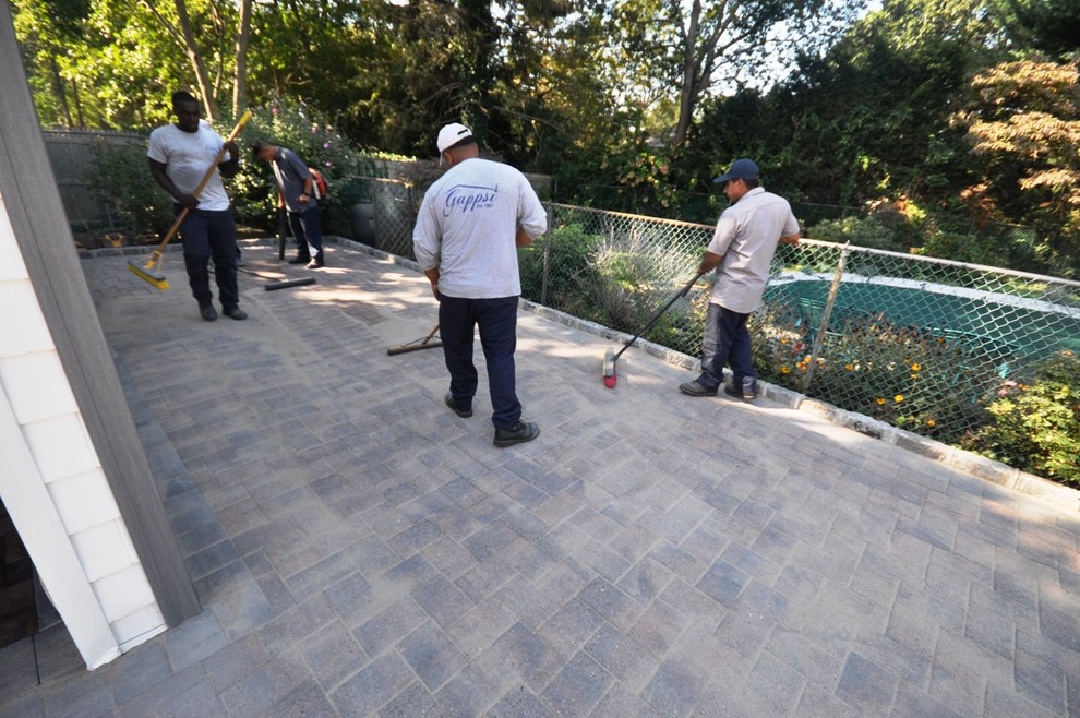 Nicolock Driveway Pavers Cleaning & Sealing, Huntington Bay NY 11743
