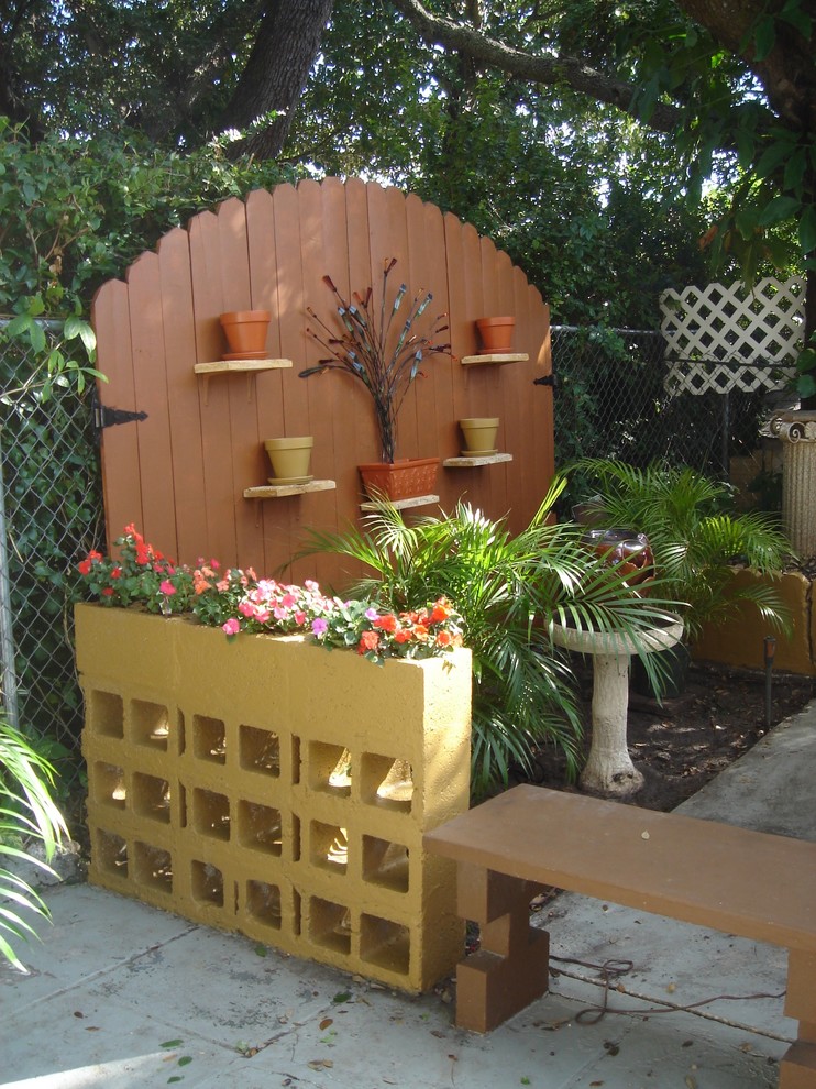 Patio - tropical patio idea