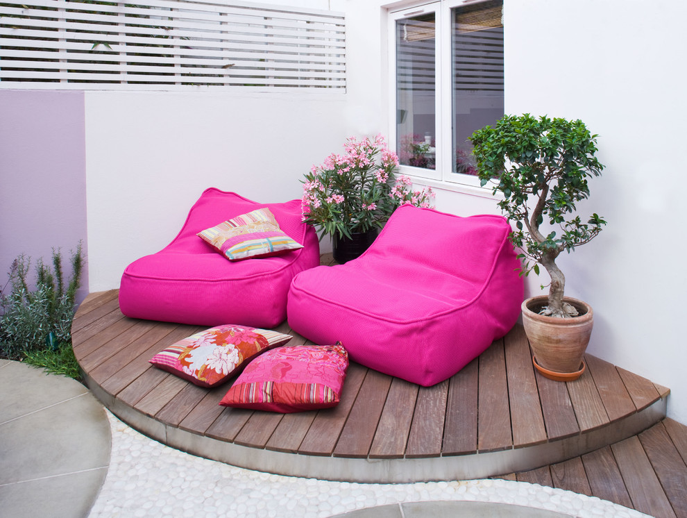 Example of a patio design in London