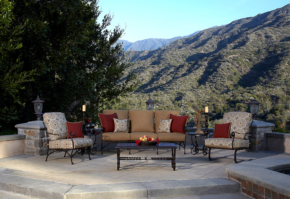 O.W. Lee San Cristobal Wrought Iron Lounge Seating Set Traditional