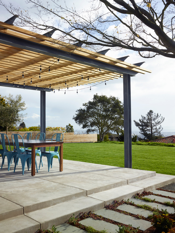 Oakland Hills Hideaway Outdoor Dining Moderno Patio San