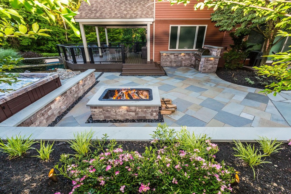 Oakwood Design-Build Outdoor Space - Transitional - Patio ...