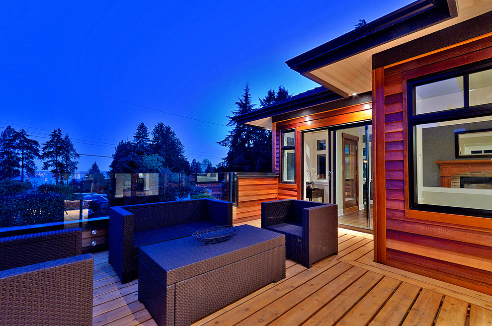Example of a classic patio design in Vancouver