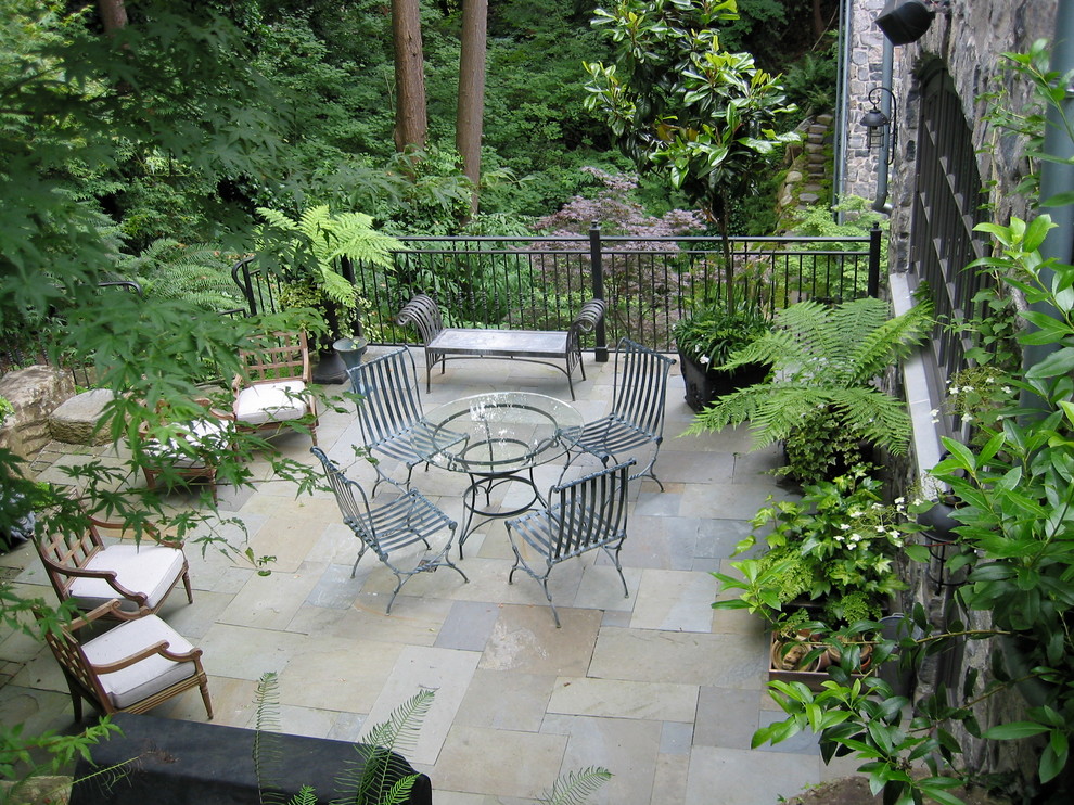 Our Portfolio Traditional Patio Vancouver by Grandin & McIntyre