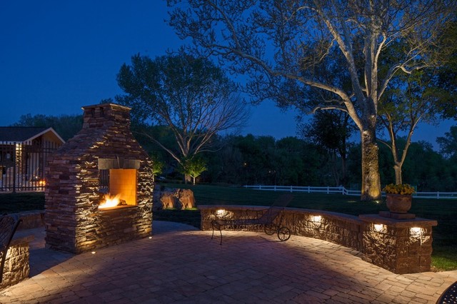Outdoor Fireplace Patio Lighting, Outdoor Fireplace Landscape Lighting