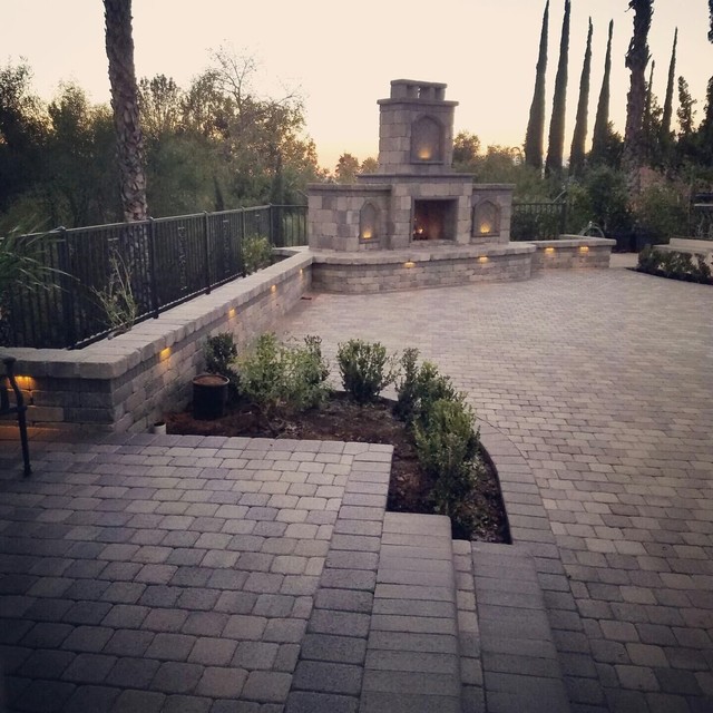 Outdoor Fireplaces Traditional Patio Los Angeles by Integrated