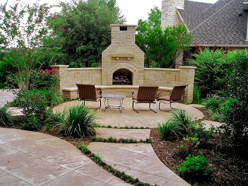 Photo of a bohemian patio in Dallas.