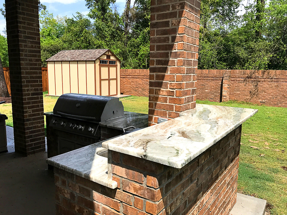 Outdoor Kitchen & Patio Traditional Patio Houston by Houston