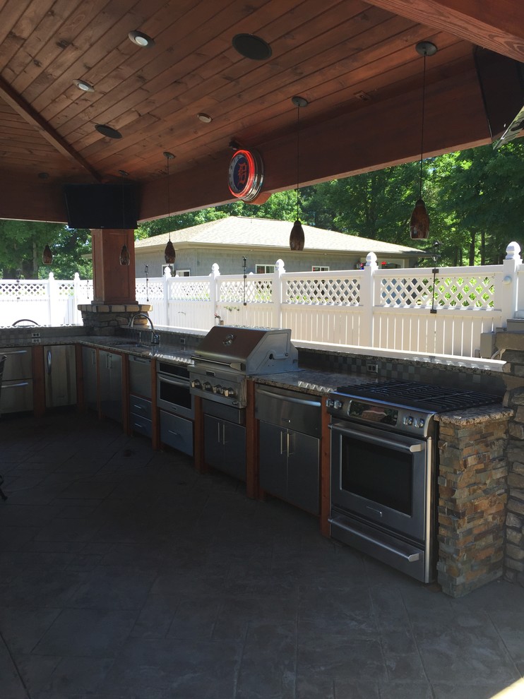 Outdoor Kitchen Traditional Patio Grand Rapids by Caron Custom Homes Houzz