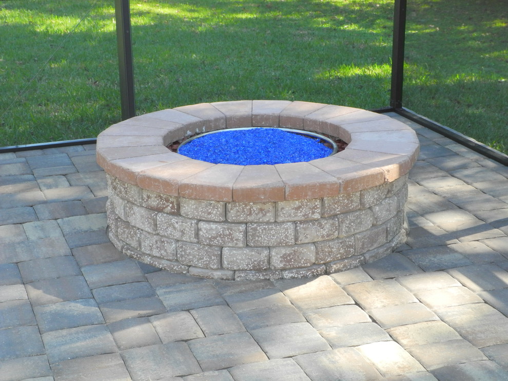 Outdoor Kitchen with Evo Cooktop, Solaire Grill and fire pit
