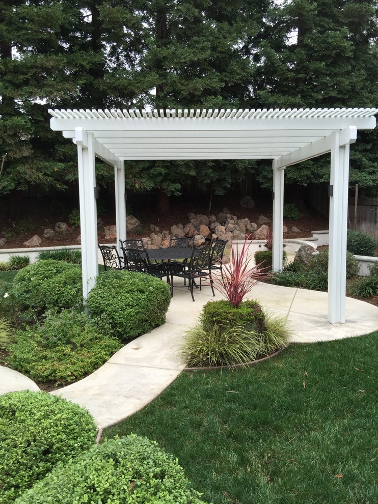 Outdoor Kitchens Traditional Patio Sacramento by Gove Landscape