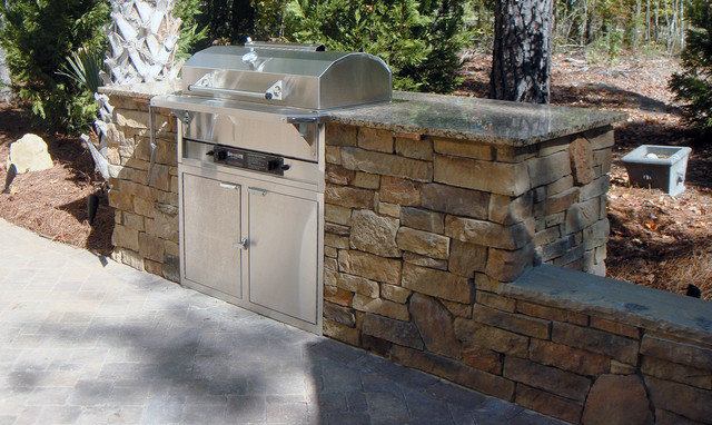 Outdoor Kitchens With Stone Veneer Stone Selex Img~58d18a3902003772 4 2076 1 44cd22f 