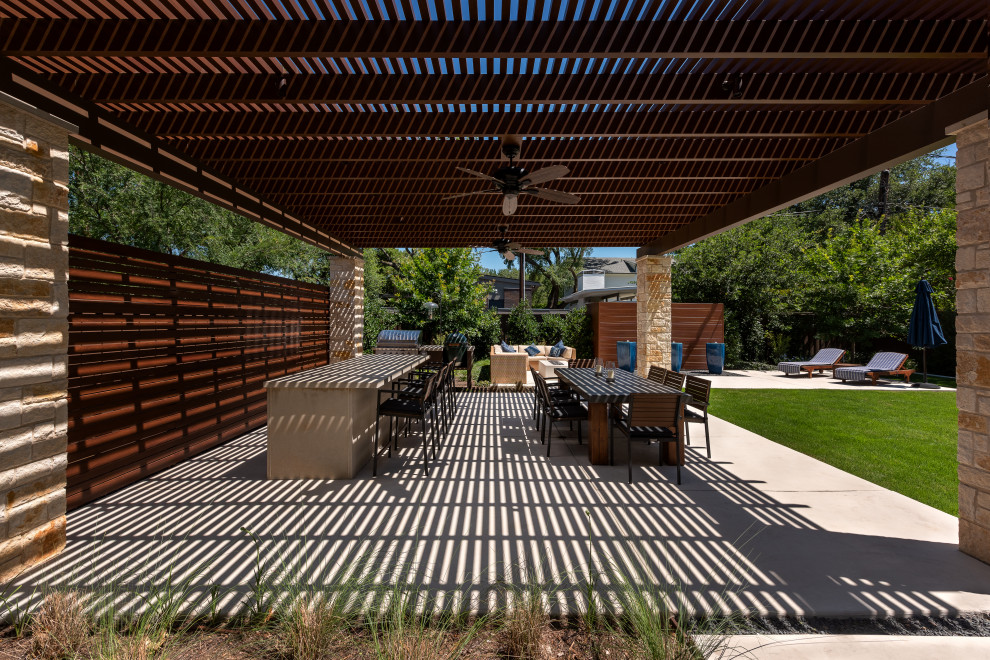 Outdoor Living Aluminum Trellis - Modern - Patio - Dallas - by ...