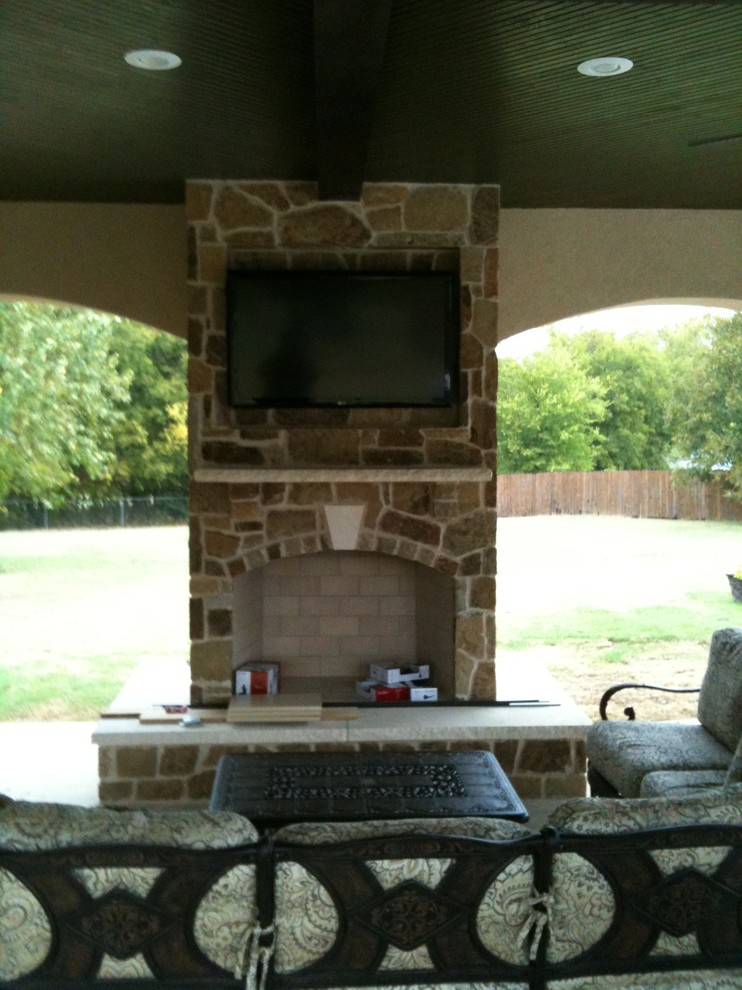 outdoor living Traditional Patio Oklahoma City by Castlegate