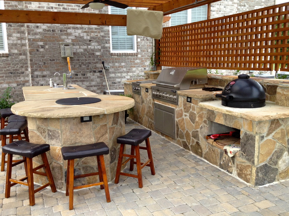 Outdoor living Charlotte Traditional Patio Charlotte by Sunmar