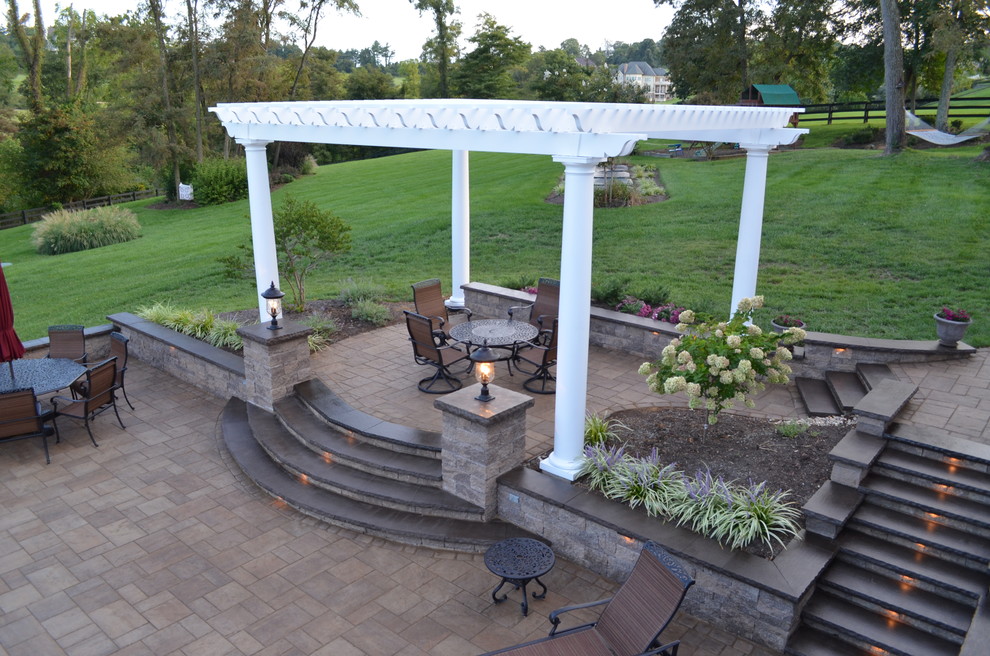 Outdoor Living in Leesburg Traditional Patio DC Metro by