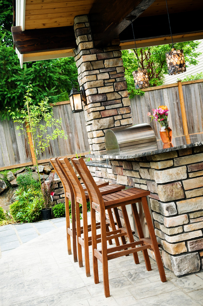 Inspiration for a classic patio in Seattle.