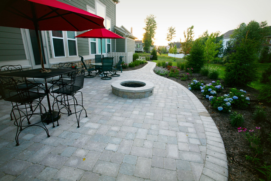 This is an example of a traditional patio in Indianapolis.