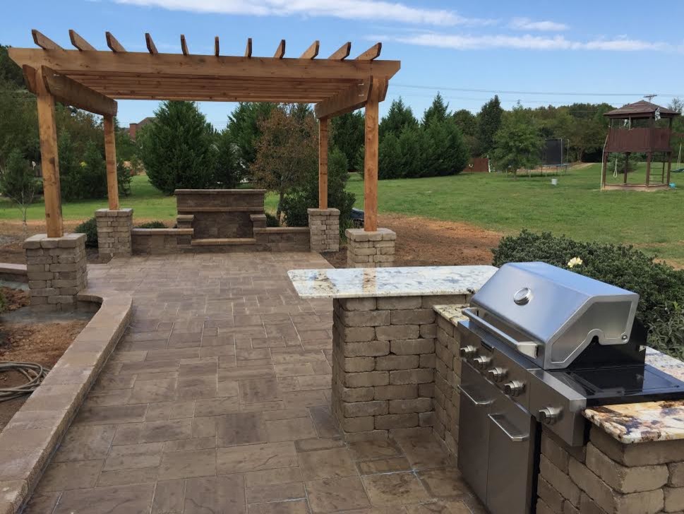 Outdoor Living Traditional Patio Charlotte by Richard Laney