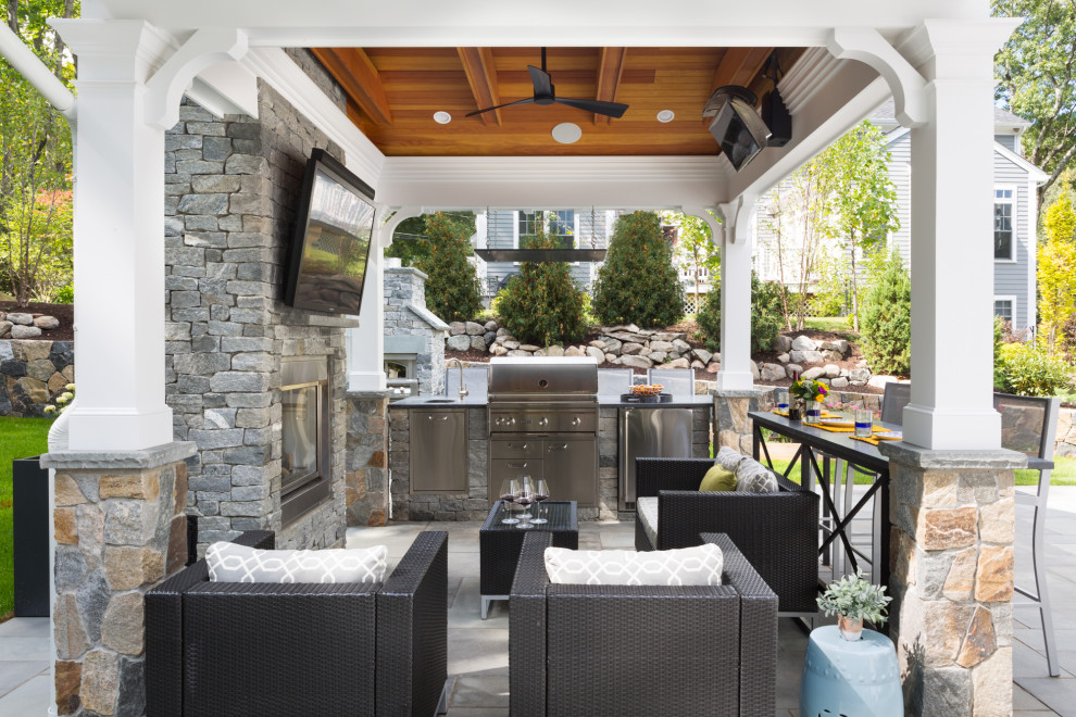 Revamp Your Outdoor Space: 5 Tips for Creating a Modern Outdoor Kitchen