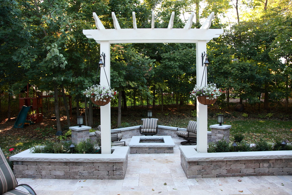 Inspiration for a traditional patio in Indianapolis.