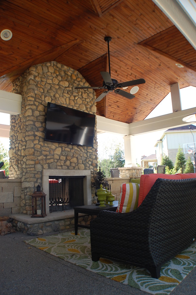 Outdoor Living Westfield, IN Traditional Patio Indianapolis