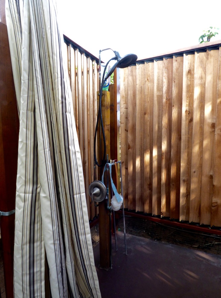 Outdoor Louvered Shower (Stand up + Tub) Craftsman Patio Toronto