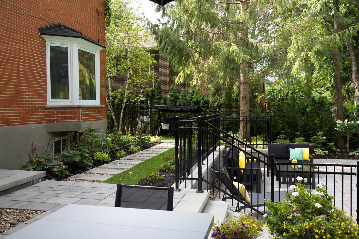 Outdoor Oasis in TMR Patio Montreal by User Houzz