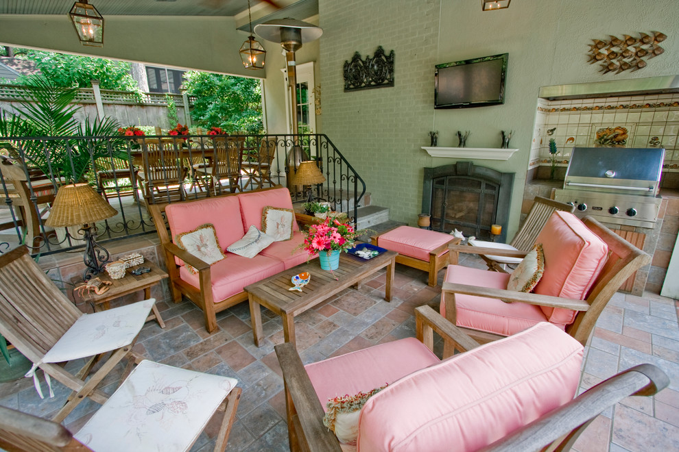 Classic patio in Little Rock with a bbq area.