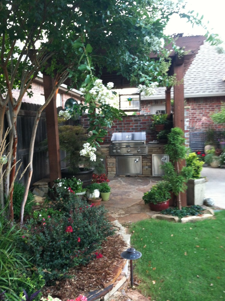 Patio - traditional patio idea in Oklahoma City