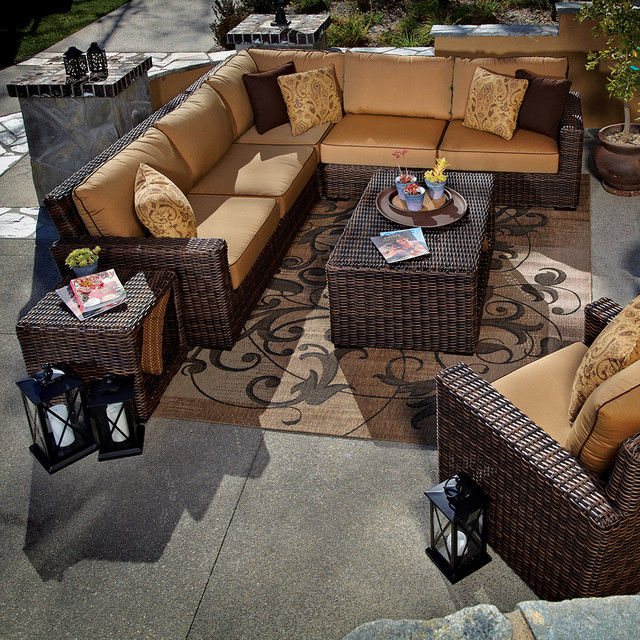Outdoor Wicker Sectional Sofa Classique Chic Terrasse et Patio Seattle par Thos. Baker