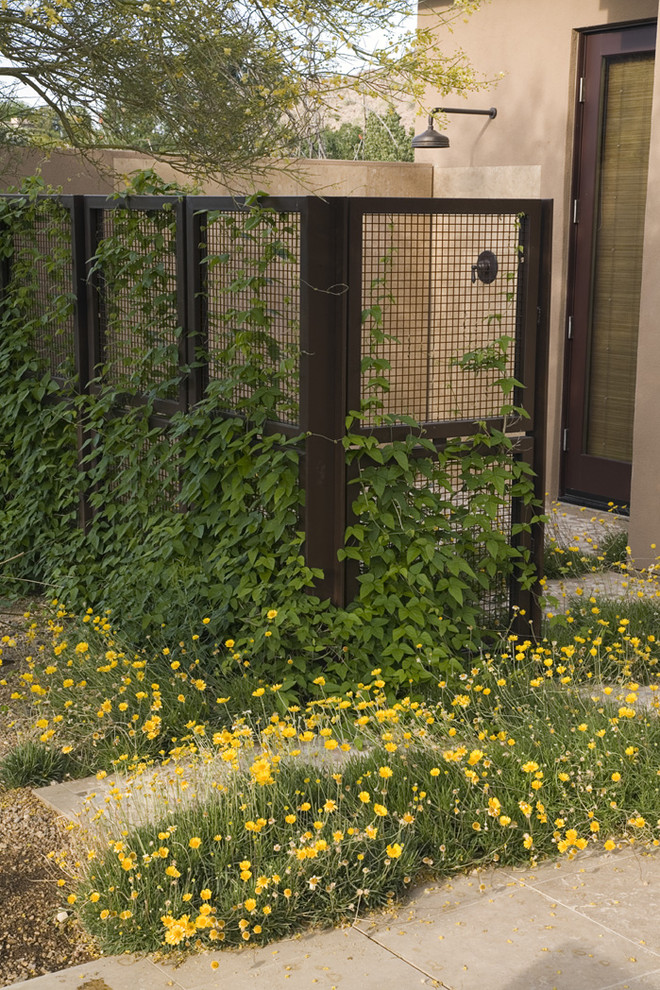 Southwest outdoor patio shower photo in Phoenix