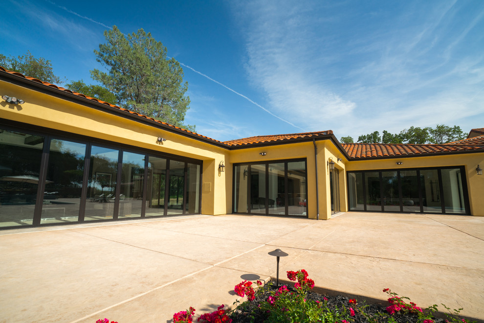 Patio Area Contemporary Patio Sacramento by Astra Construction